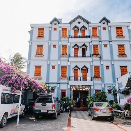 Window 2 Hotel Kon Tum Exterior photo