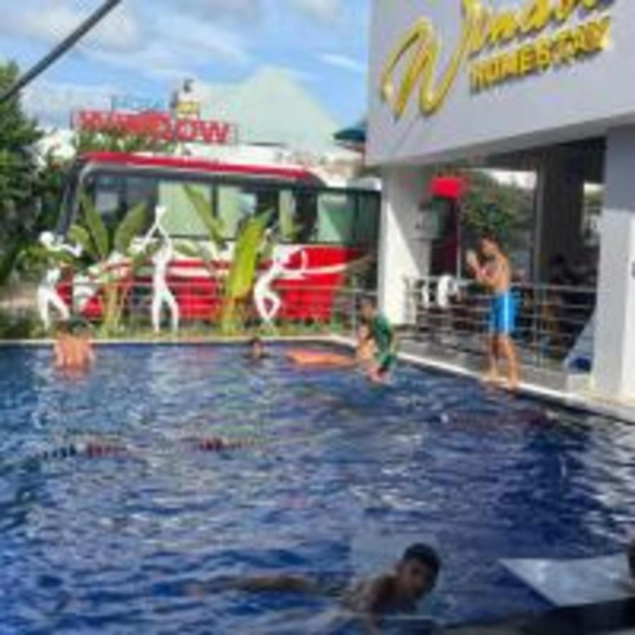 Window 2 Hotel Kon Tum Exterior photo